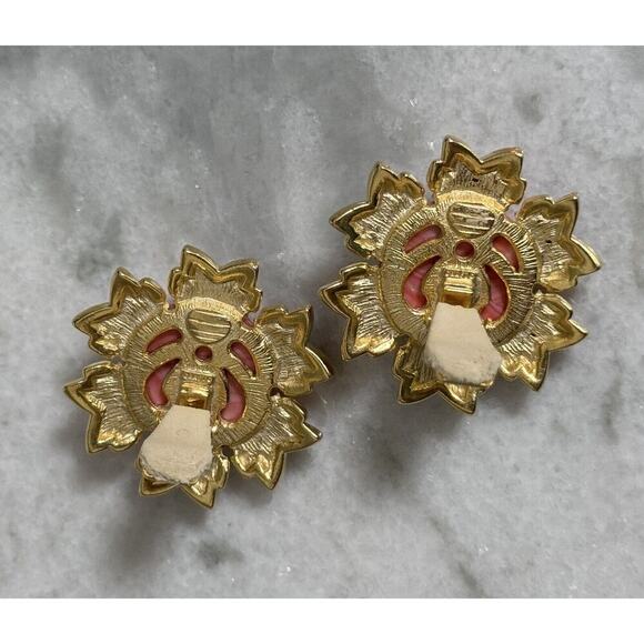 Vtg Craft Signed Cabochon Coral & Rhinestone Flower Statement Clip On Earrings - Picture 7 of 8